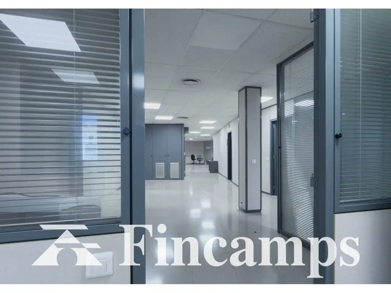 Büro zur Miete in Sabadell mit Klimaanlage, Heizung und Alarm