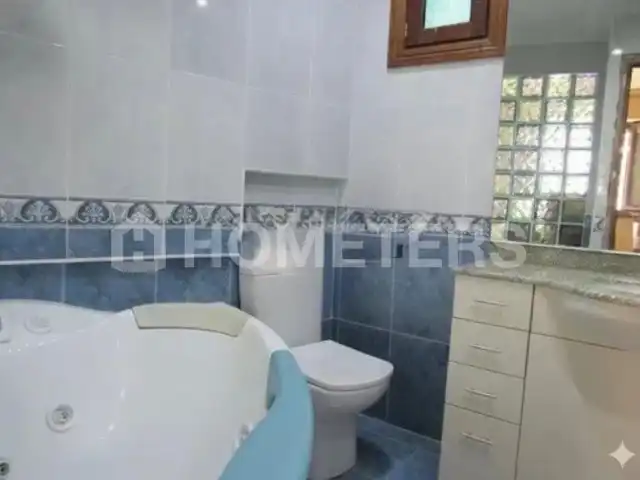 Bany de Casa adosada en venda en Usurbil, Gipuzkoa