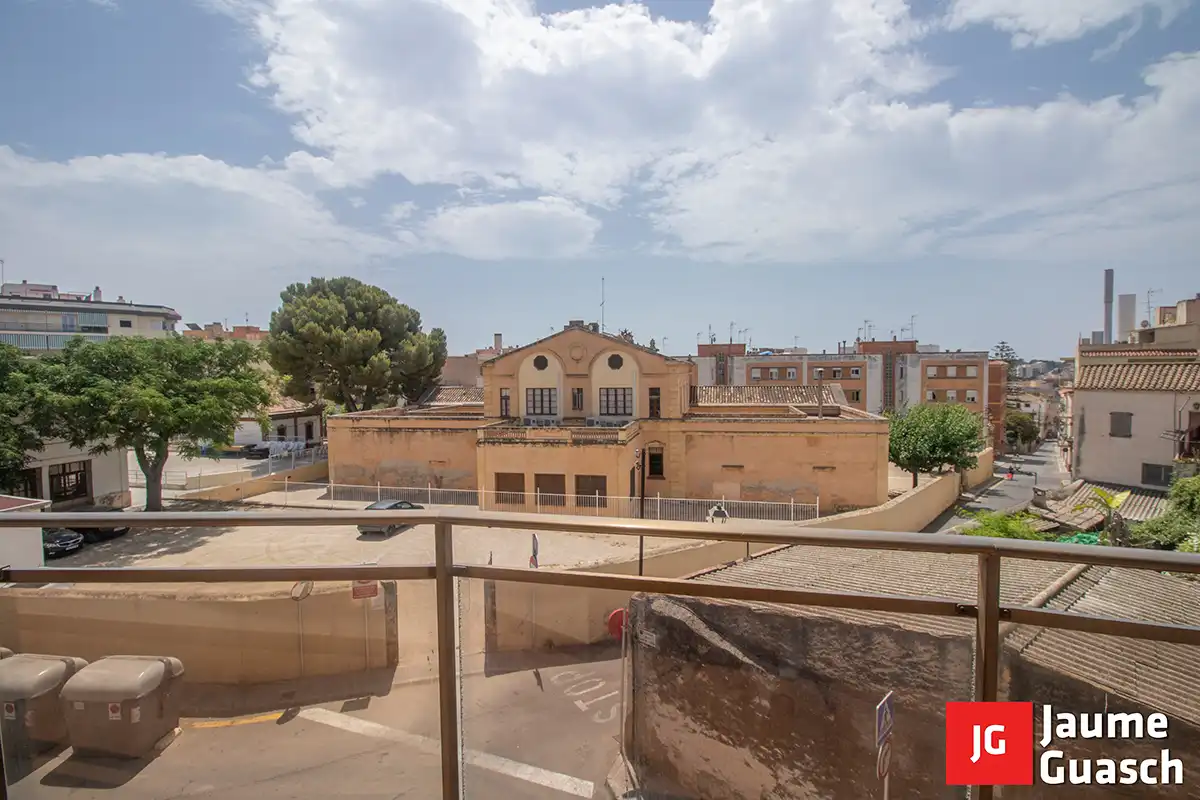 Vista exterior de Pis en venda en Torredembarra amb Aire condicionat, Calefacció i Terrassa