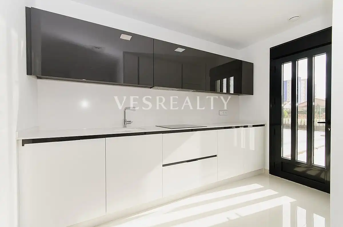 Detached house with terrace for sale in Calle Juan Marsé, imagen 15
