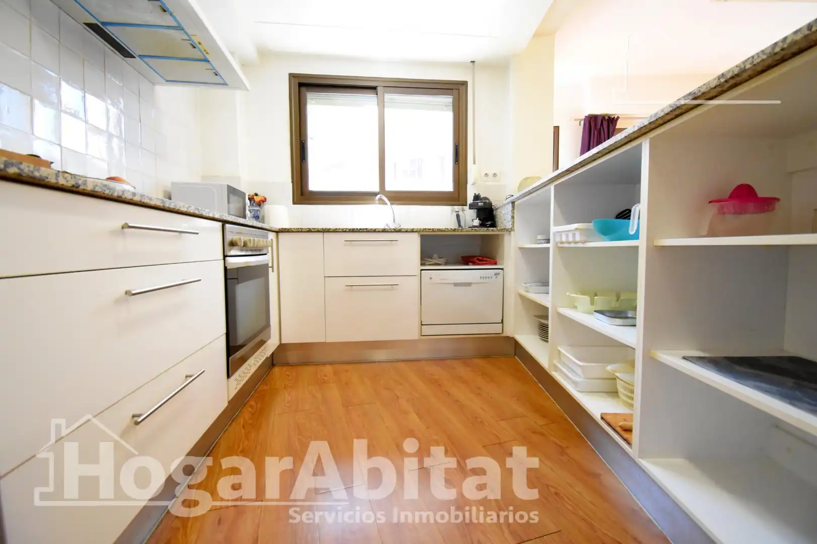 Küche von Wohnung zum Verkauf in Oliva mit Klimaanlage, Heizung und Parkett