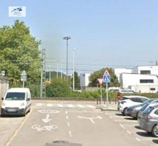 Piso en Venta en Calle RESPUELA en Bezana - Prezanes