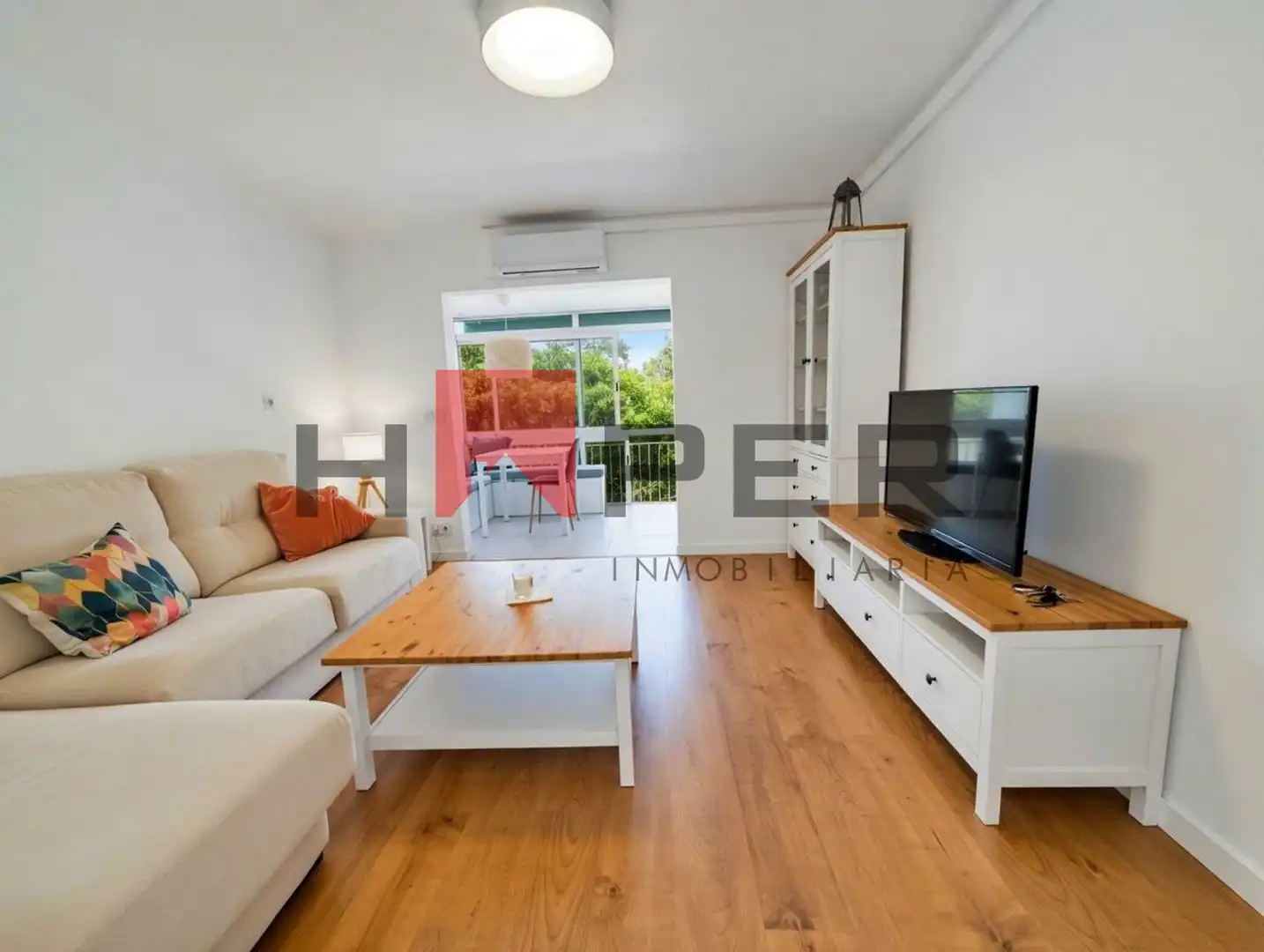Living room of Attic for sale in Castelldefels  with Air Conditioner, Terrace and Storage room
