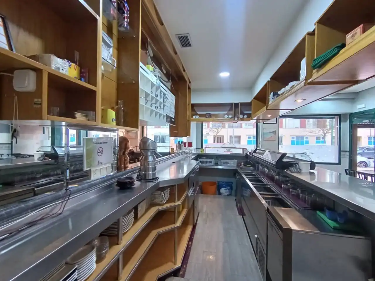 Cocina de Local en venta en Burgos con Aire acondicionado