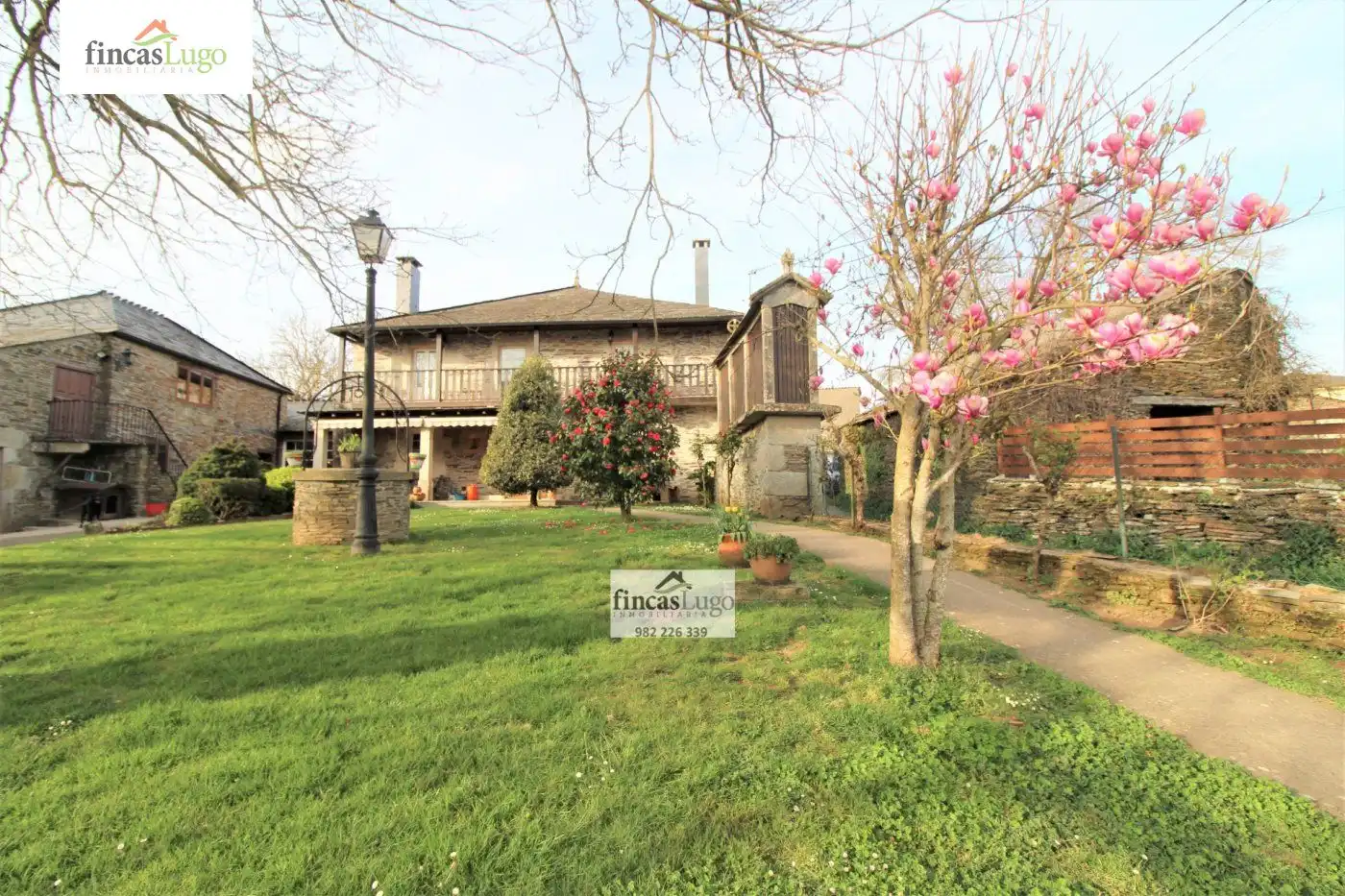 Jardín de Casa o chalet en venta en Lugo con Jardín privado, Terraza y Trastero