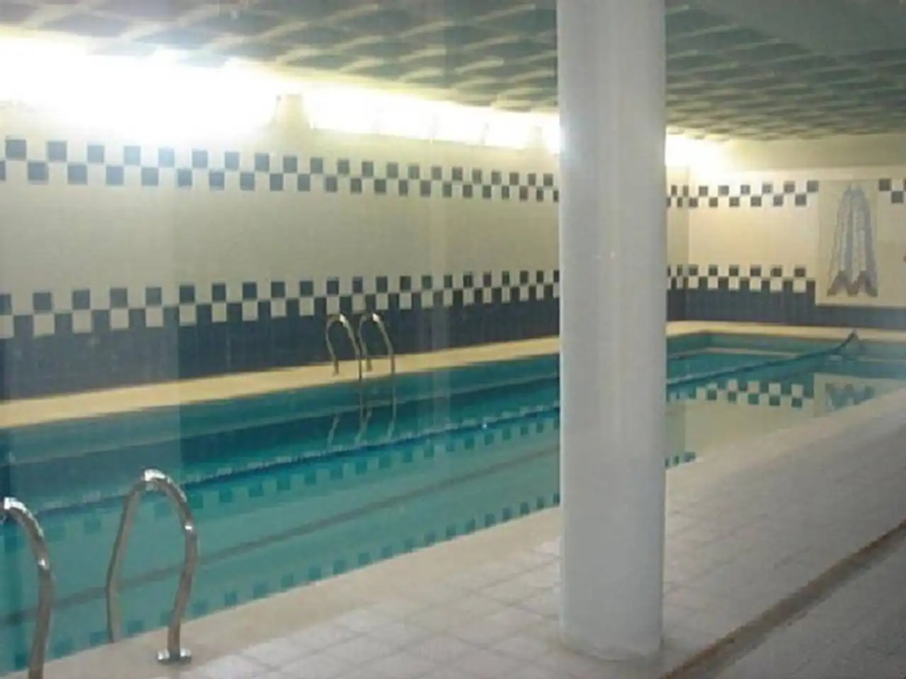 Swimming pool of Flat for rent in El Campello  with Air Conditioner, Heating and Alarm