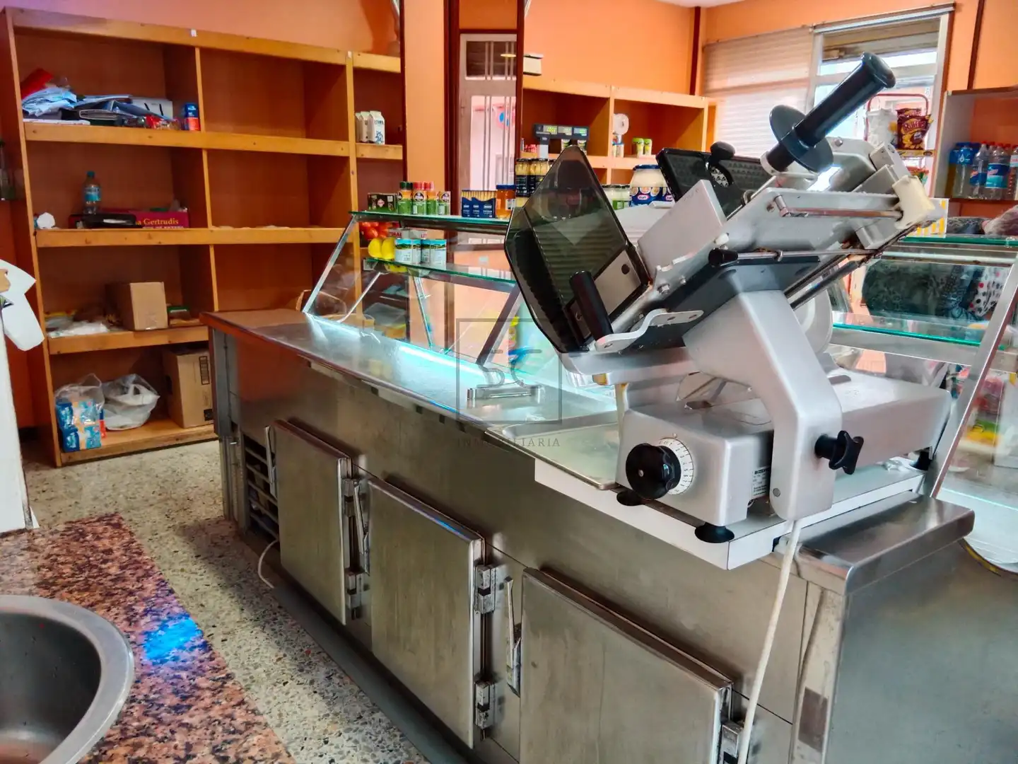 Local comercial en venta en ARMANDO COTARELO, imagen 4