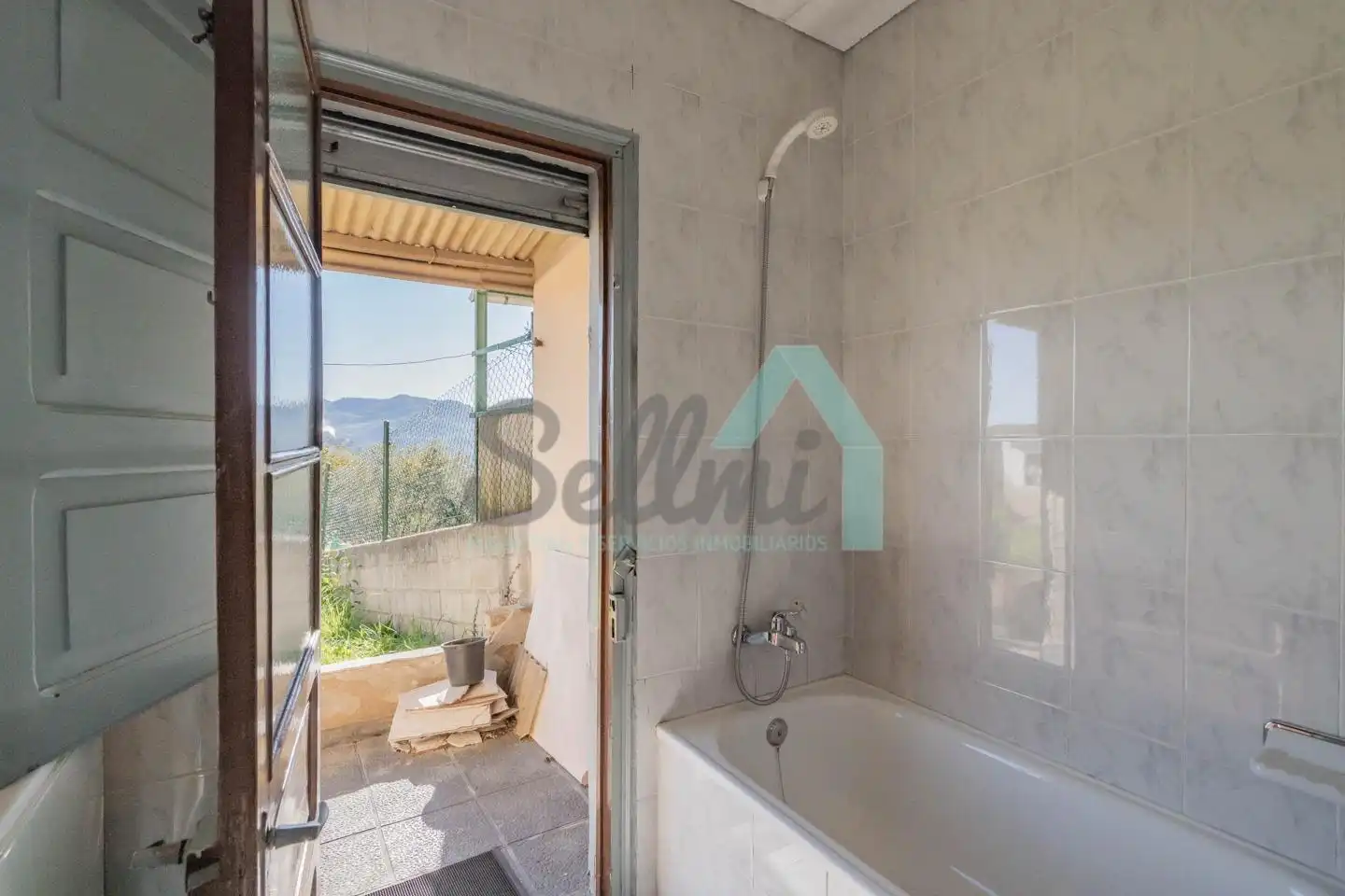 Bathroom of Detached homes for sale in Siero  with Private garden, Terrace and Storage room
