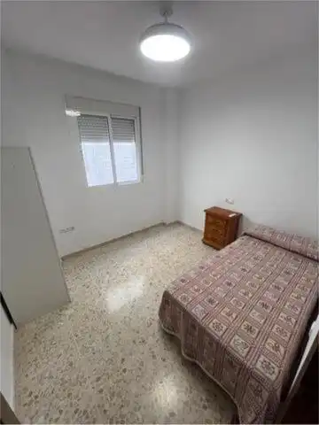 Pis de lloguer a Calle Flor de Azahar, La Algaba