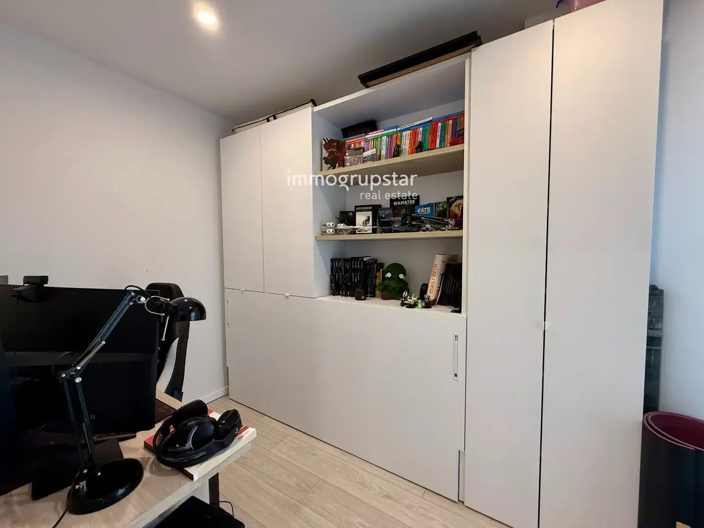 Attic for sale in Santiago, 22, Eixample Sud – Migdia