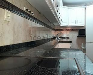 Kitchen of Flat to rent in  Granada Capital  with Air Conditioner, Terrace and Furnished