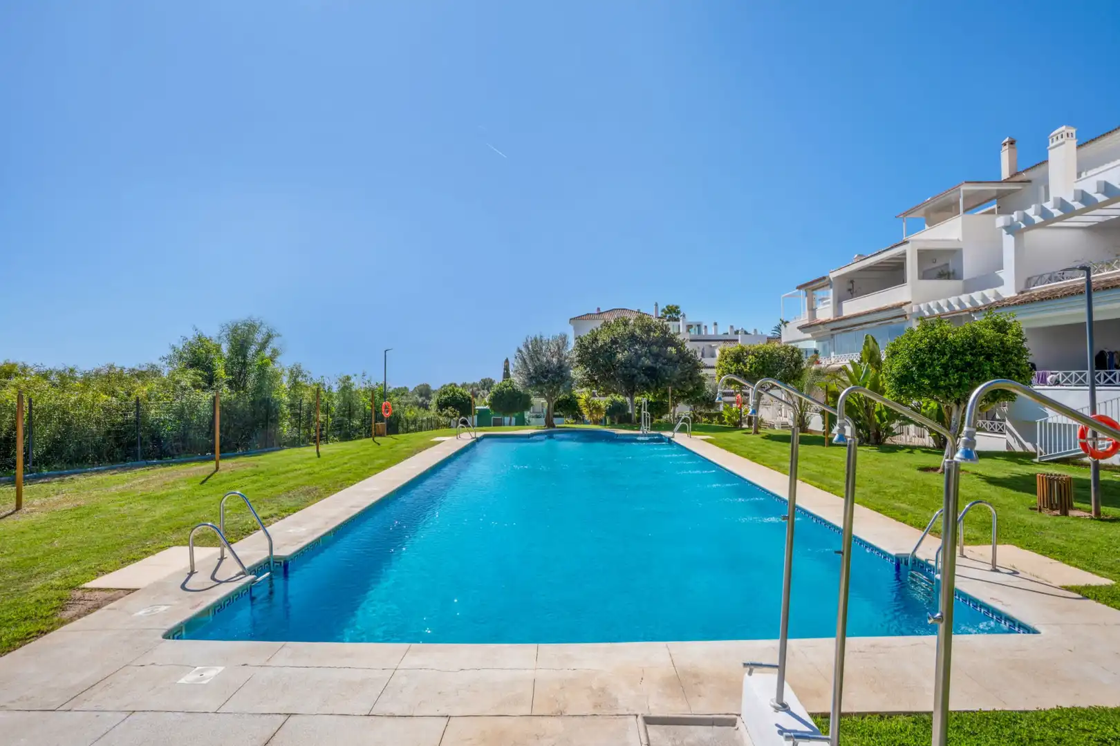 Piscina de Apartamento en venta en Marbella con Aire acondicionado, Terraza y Trastero