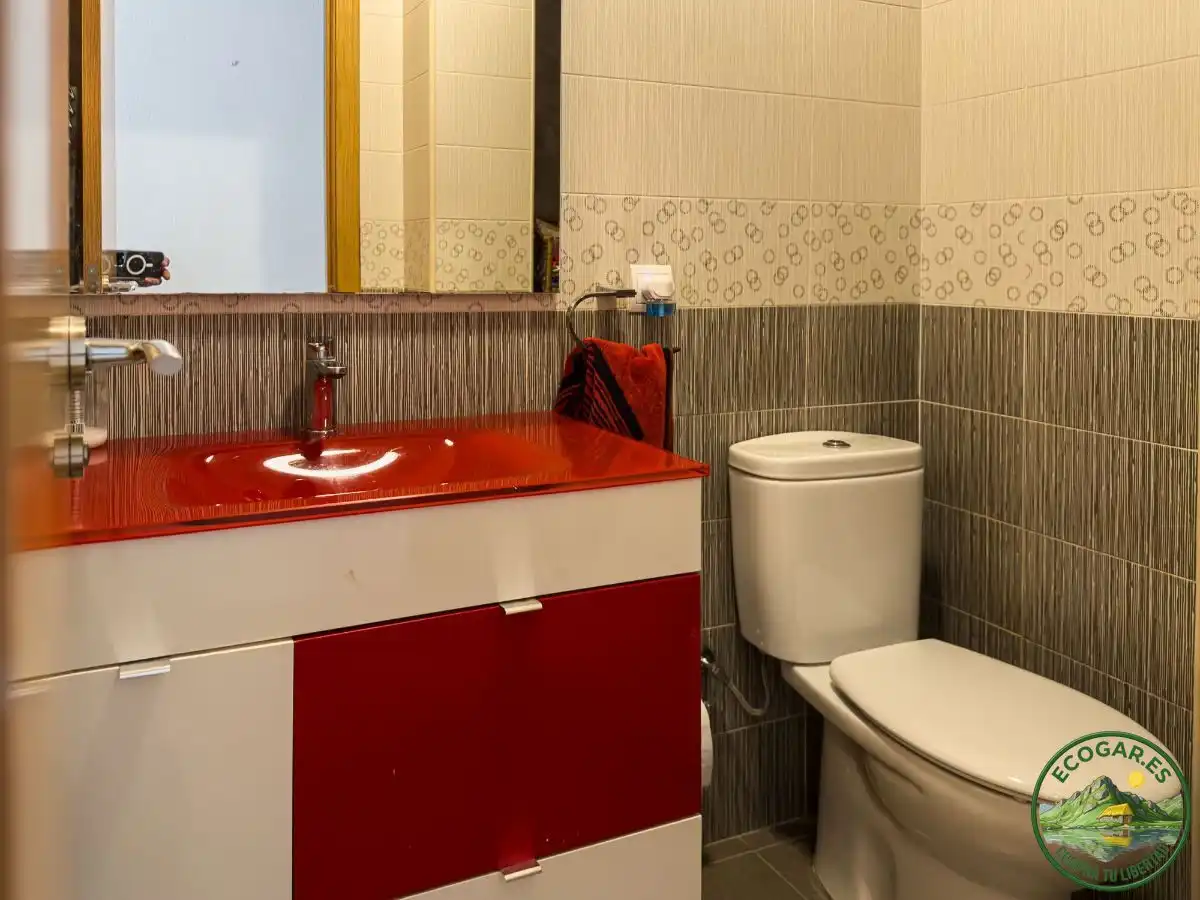 Baño de Piso en venta en Toral de los Vados con Calefacción, Terraza y Trastero