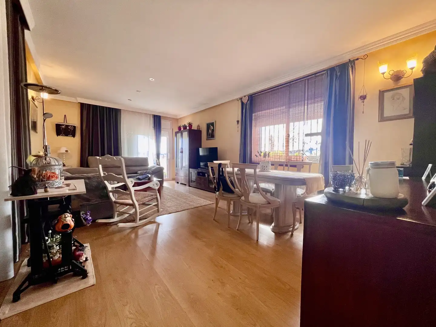 Living room of Houses for sale in Sant Esteve Sesrovires  with Heating, Private garden and Terrace