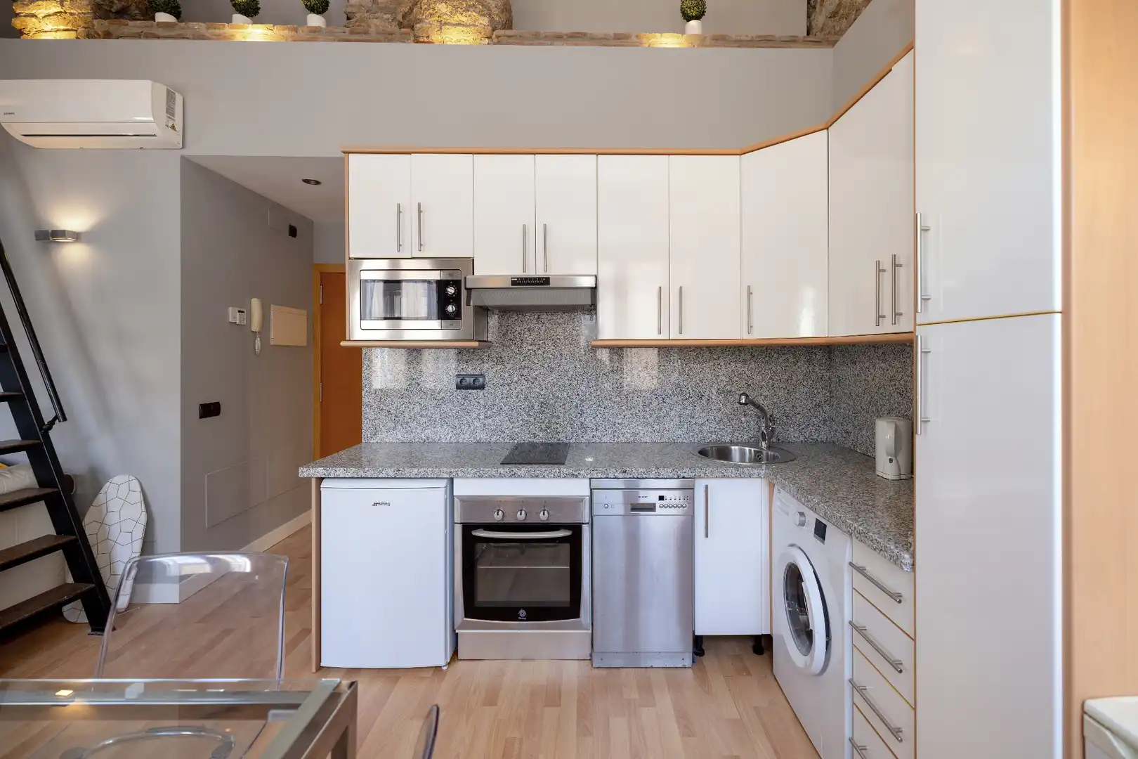 Cuina de Apartament en venda en Málaga amb Aire condicionat, Calefacció i Balcó
