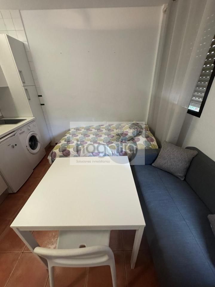 Bedroom of Study to rent in  Sevilla Capital  with Air Conditioner and Furnished