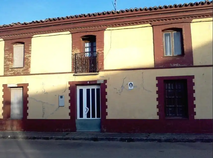Vista exterior de Casa adosada en venta en Sahagún con Jardín privado