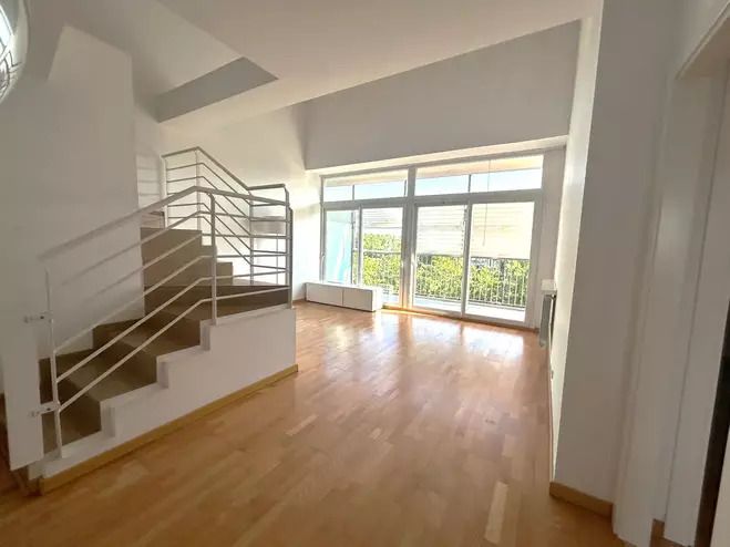 Sala de estar de Piso de alquiler en Girona Capital con Aire acondicionado, Calefacción y Parquet