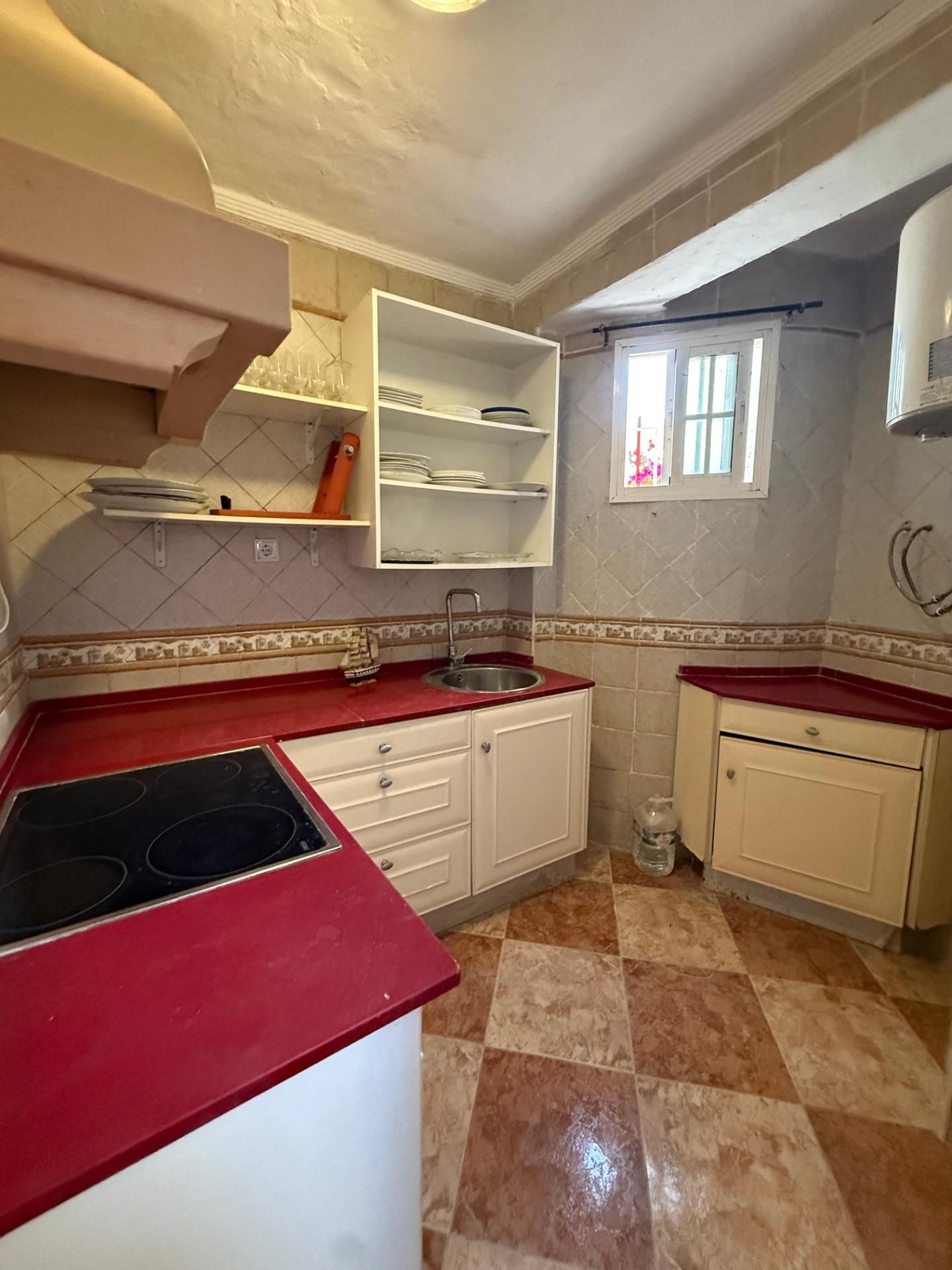 Cuina de Casa o xalet en venda en Chiclana de la Frontera amb Terrassa