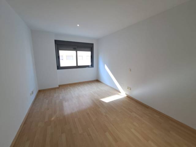 Piso en Alquiler en PACIFICO en Paseo Marítimo Oeste - Pacífico