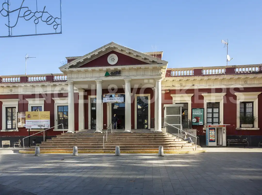 Vista exterior de Piso en venta en Molins de Rei con Aire acondicionado, Calefacción y Parquet