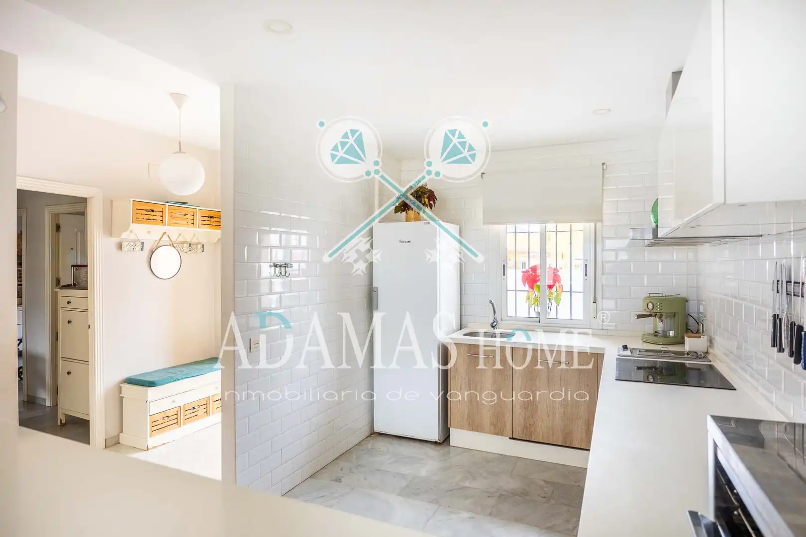 Cocina de Casa o chalet en venta en Valencina de la Concepción con Aire acondicionado, Calefacción y Jardín privado