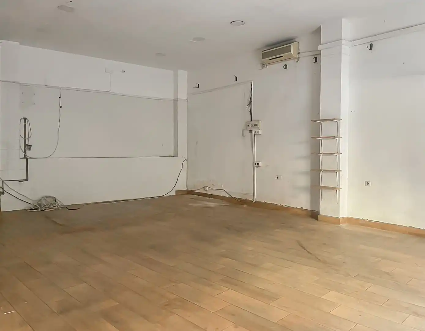 Geschaftsraum zur Miete in Casco Antiguo