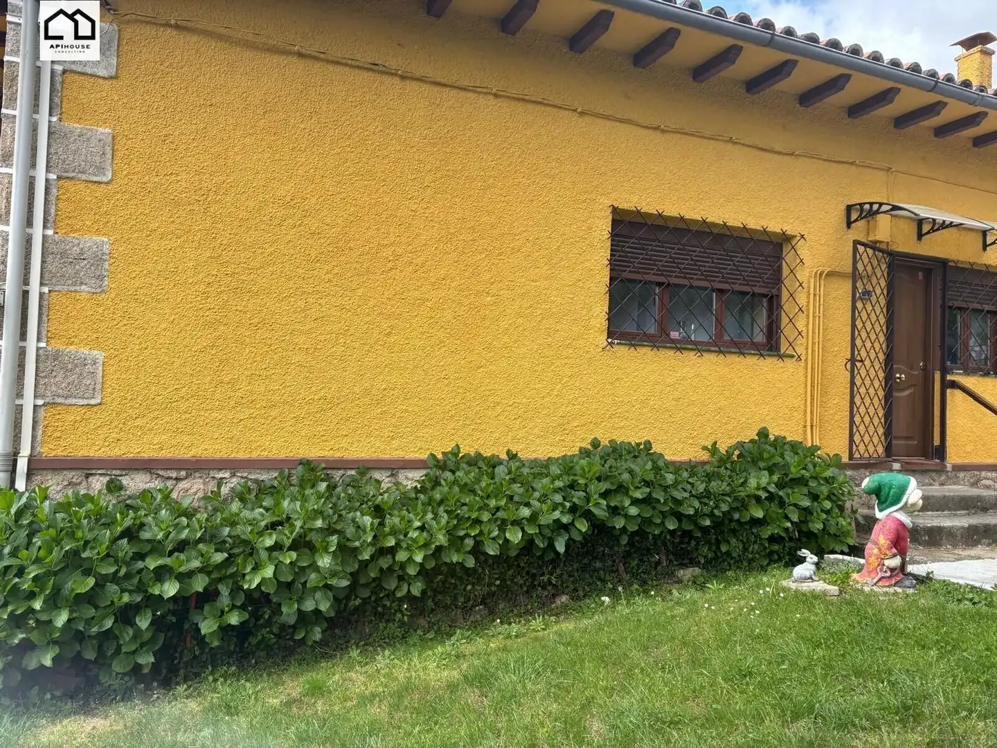 Vista exterior de Casa o chalet en venta en Gavilanes con Aire acondicionado, Calefacción y Jardín privado