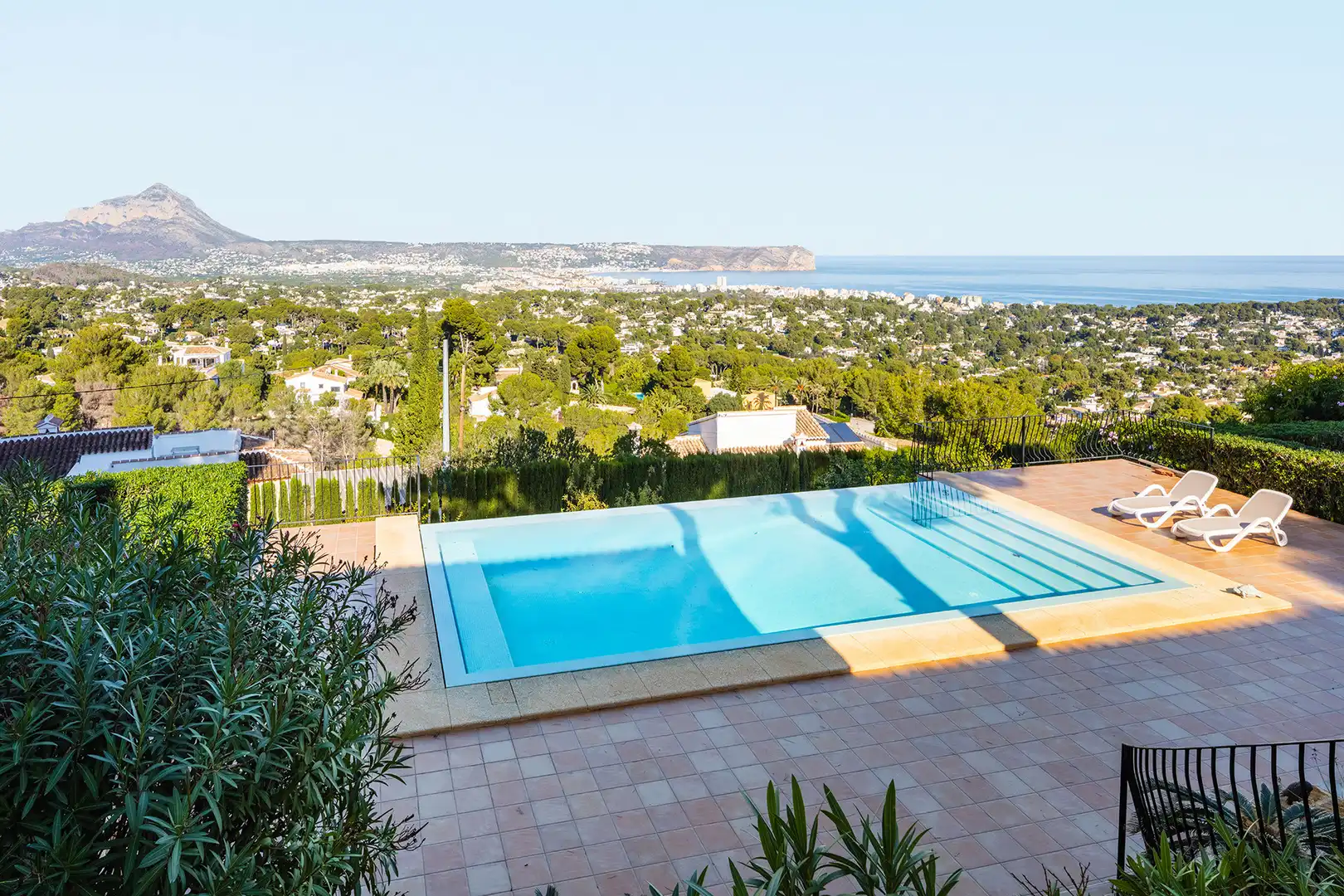 Swimming pool of Houses for sale in Jávea / Xàbia  with Air Conditioner, Private garden and Terrace