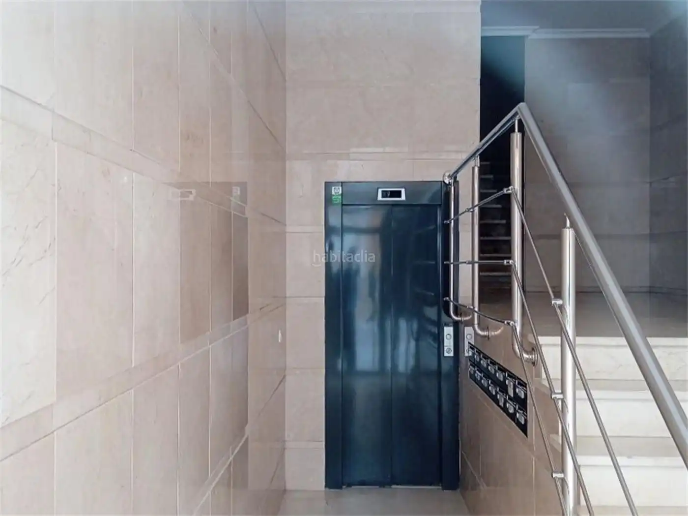Ático con ascensor en venta en Calle Palos de la Frontera 13, imagen 6
