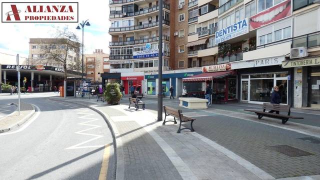 Local comercial en Alquiler en La Unión - Cruz de Humilladero - Los Tilos