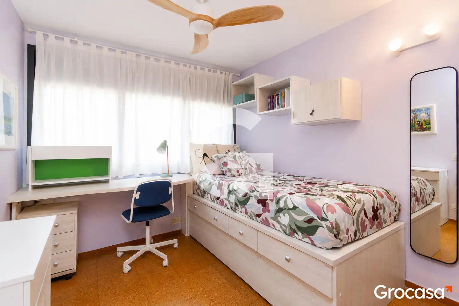 Habitación de Dúplex en venta en Barcelona con Aire acondicionado, Calefacción y Jardín privado