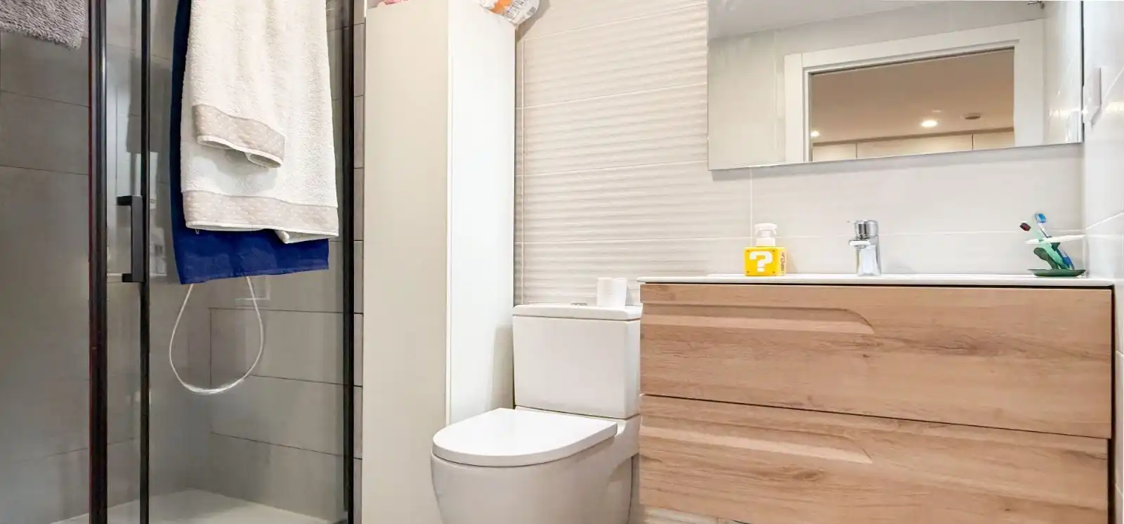 Baño de Piso en venta en Sant Boi de Llobregat con Aire acondicionado, Calefacción y Trastero