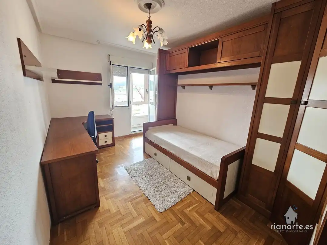 Bedroom of Flat for rent in Avilés  with Heating and Terrace