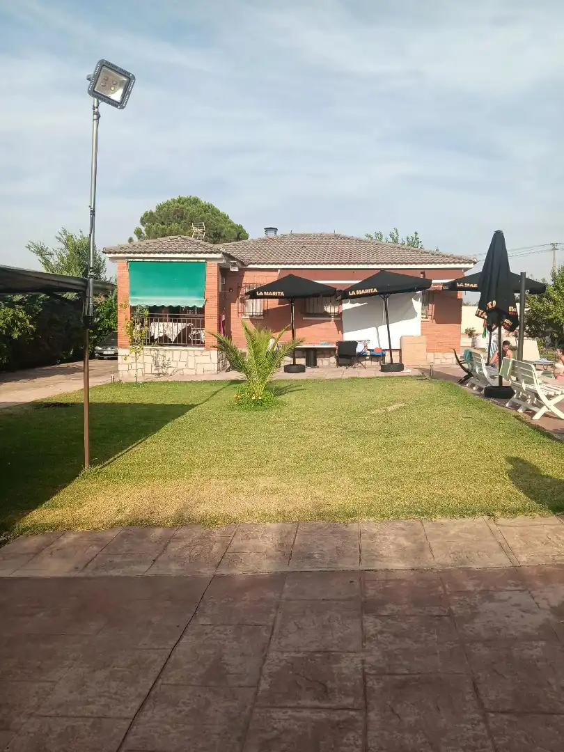 Villa avec piscine à vendre à Hormigos