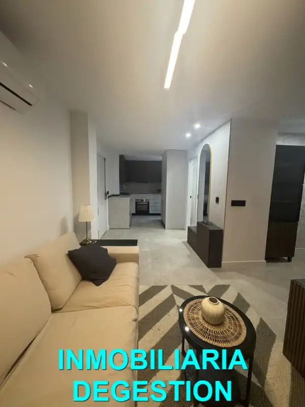 Sala de estar de Piso de alquiler en Linares con Aire acondicionado, Calefacción y Amueblado