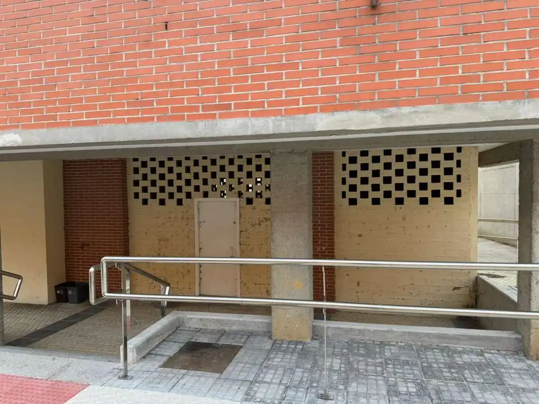 Local commercial à vendre à Zizurkil, imagen 2