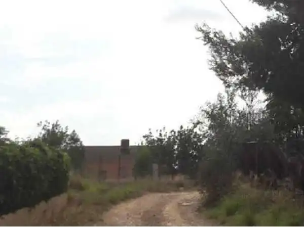 Terreno en venta en Montroi / Montroy