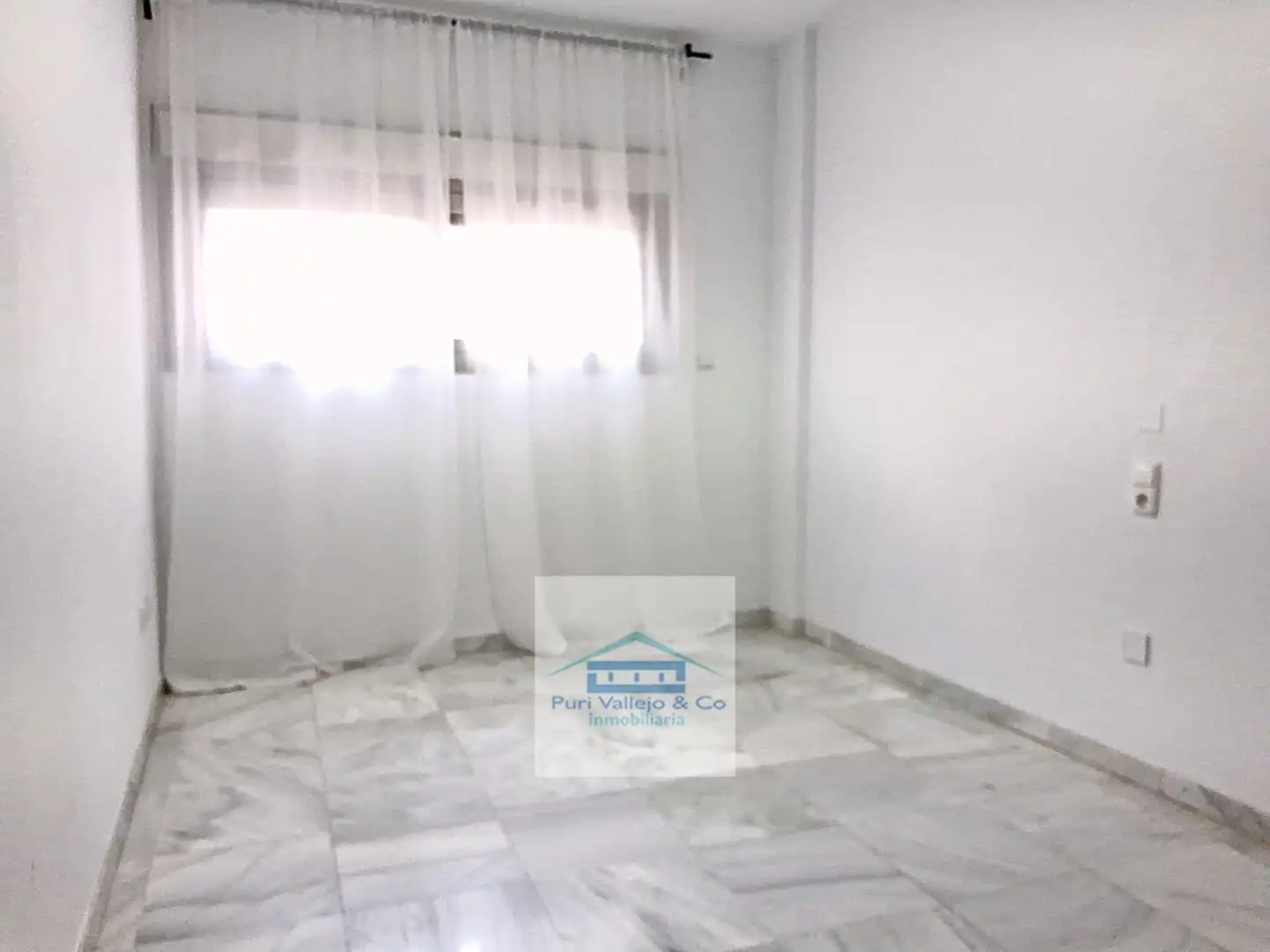 Habitación de Piso de alquiler en Córdoba con Aire acondicionado y Balcón