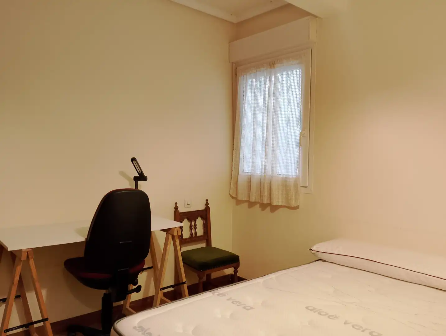 Schlafzimmer von Wohnung zur Miete in Donostia - San Sebastián  mit Heizung, Terrasse und Möbliert