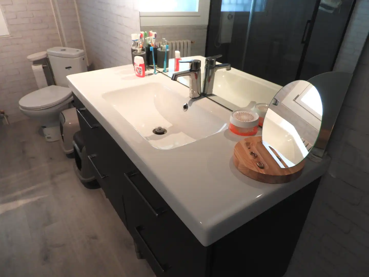 Badezimmer von Haus oder Chalet zum Verkauf in Castellar del Vallès mit Klimaanlage, Heizung und Privatgarten