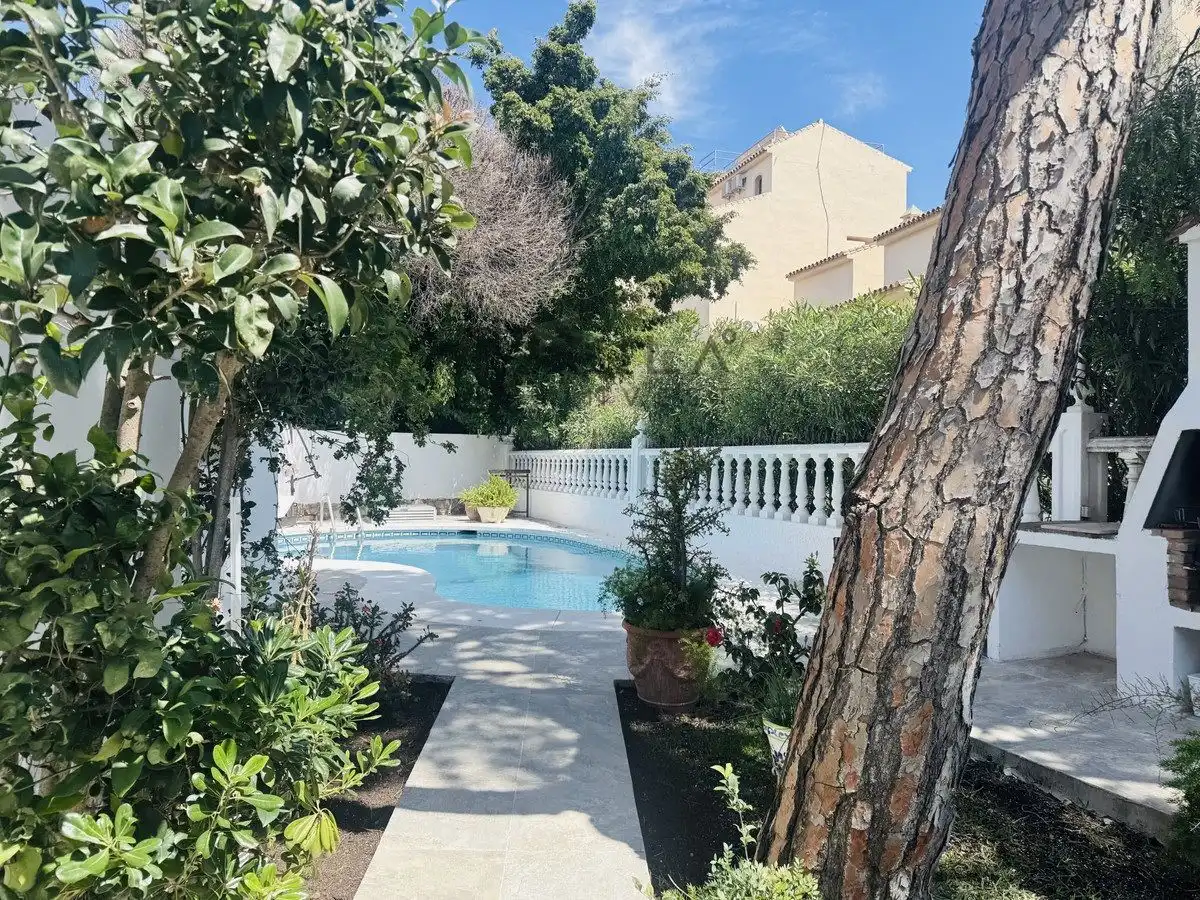 Xalet amb piscina en venda a Elviria, imagen 6