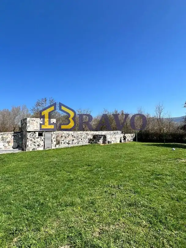 Casa o chalet en venta en Merindad de Cuesta-Urria con Jardín privado, Piscina y Amueblado