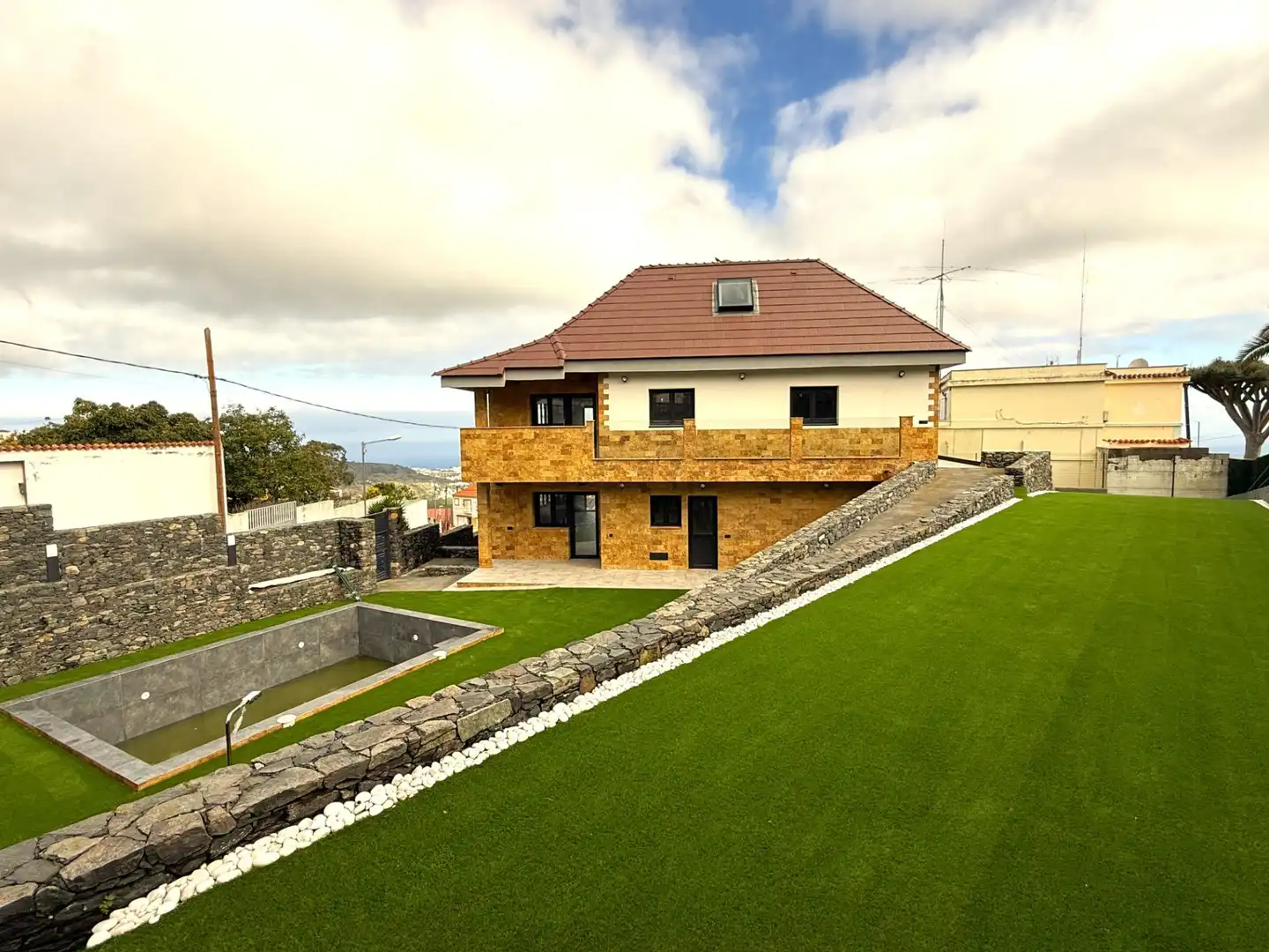 Vista exterior de Casa o xalet en venda en Teror amb Aire condicionat, Calefacció i Jardí privat