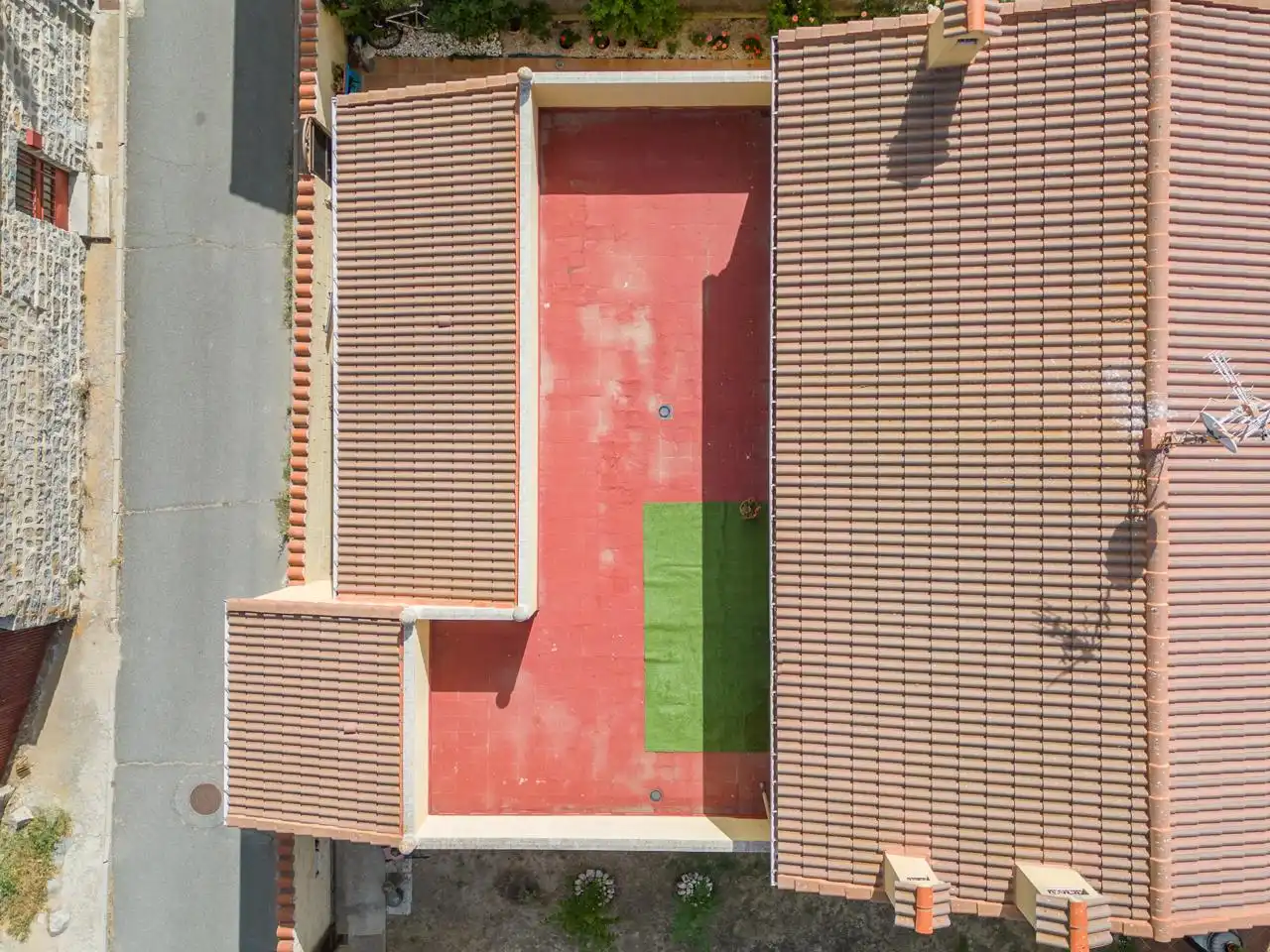 Vista exterior de Casa o chalet en venta en Ávila con Calefacción, Jardín privado y Terraza
