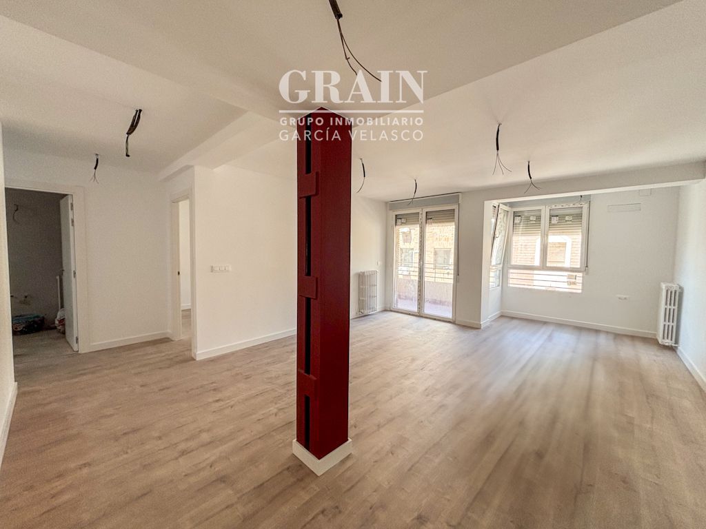 Vista exterior de Piso en venta en  Albacete Capital con Aire acondicionado, Calefacción y Balcón