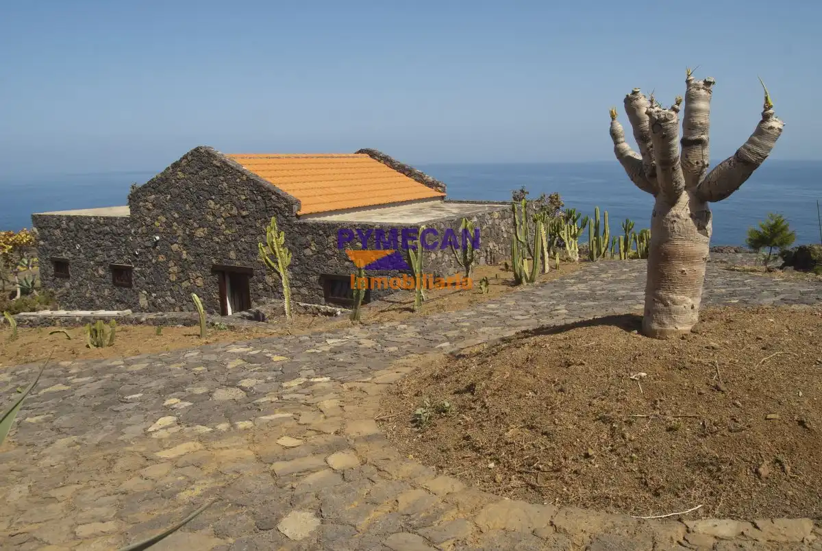 Vista exterior de Edifici en venda en Valverde (Santa Cruz de Tenerife)