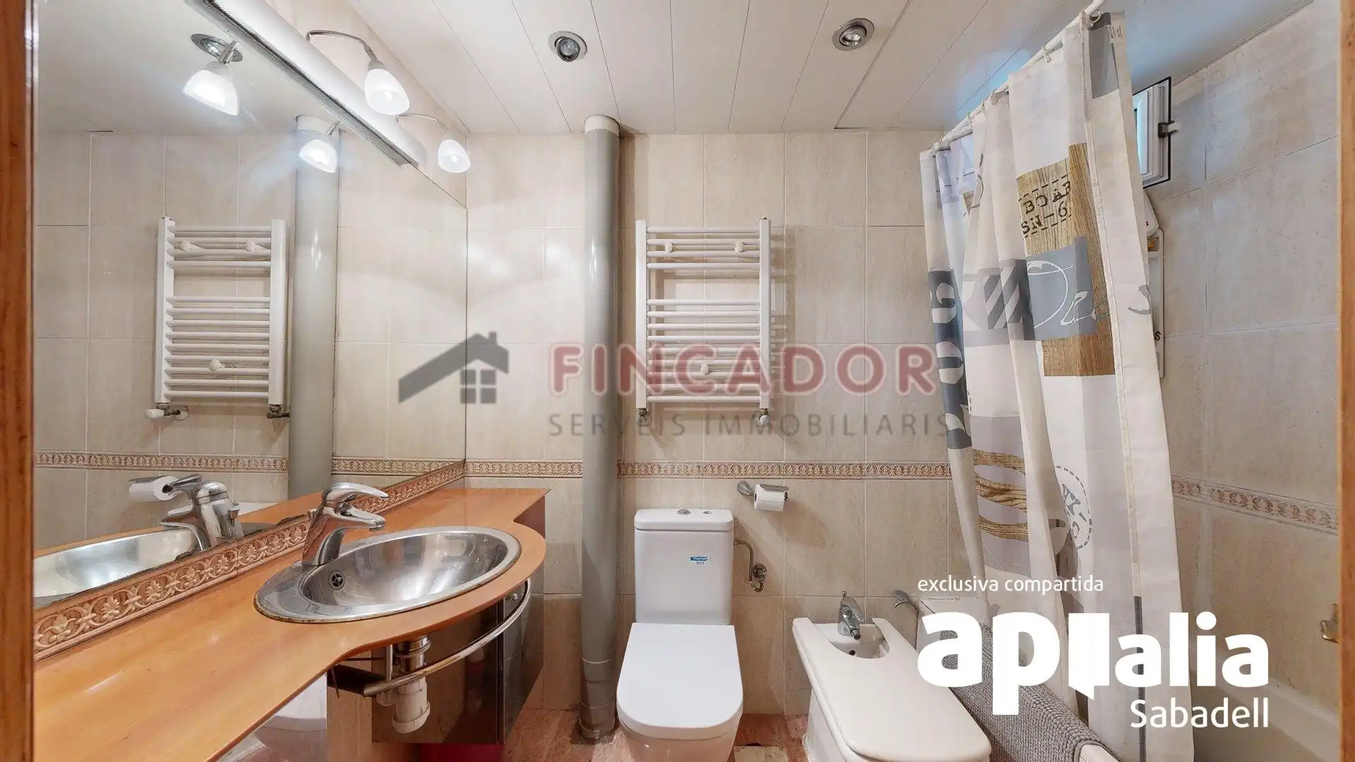 Habitación de Piso en venta en Badia del Vallès con Aire acondicionado, Calefacción y Parquet