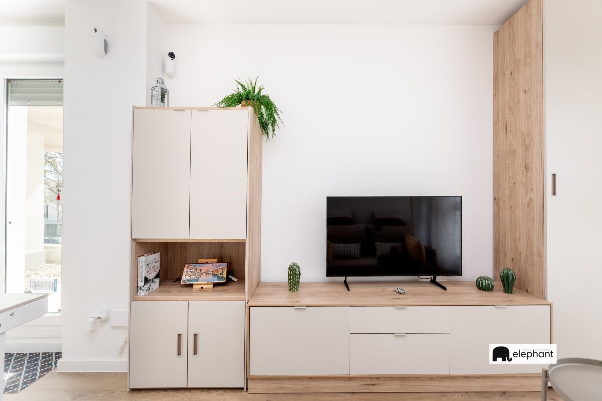 Sala d'estar de Loft en venda en San Sebastián de los Reyes amb Calefacció, Terrassa i Balcó