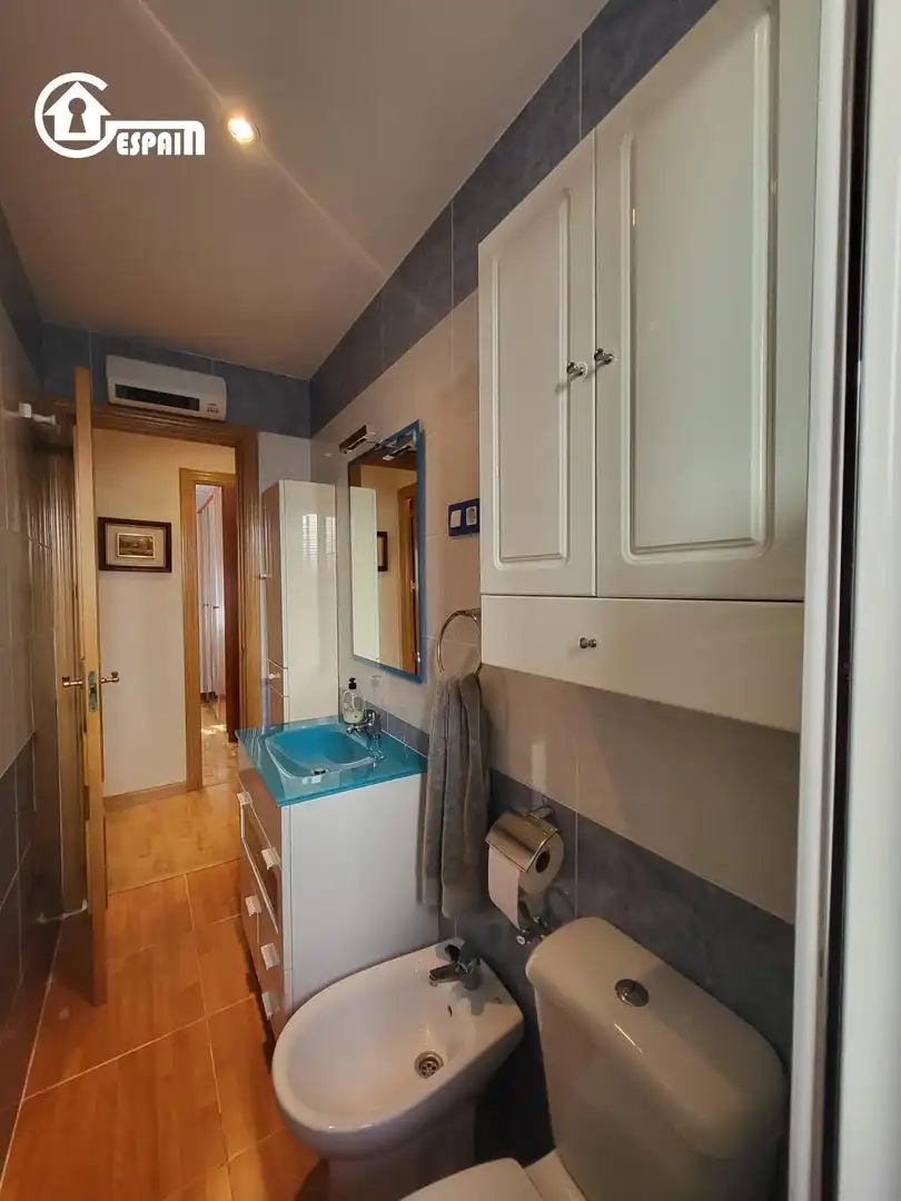 Badezimmer von Wohnung zum Verkauf in Madrid mit Heizung, Terrasse und Möbliert